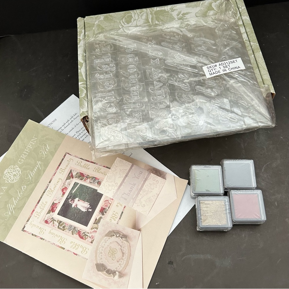 ANNA GRIFFIN Alphabets Stamp Kit